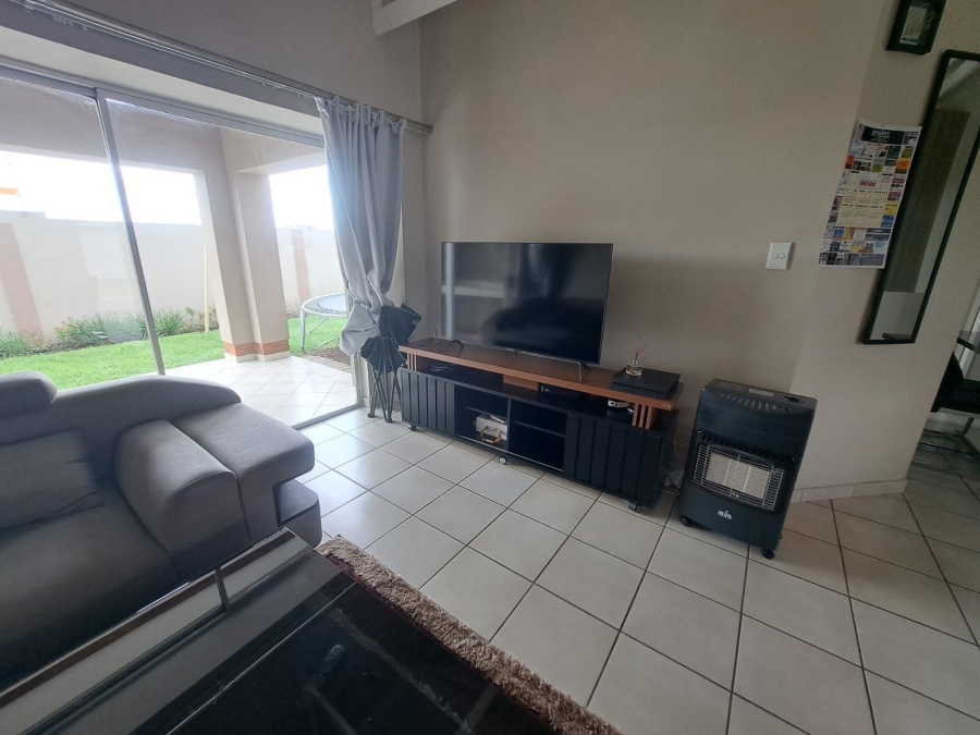 To Let 3 Bedroom Property for Rent in Waterval East North West
